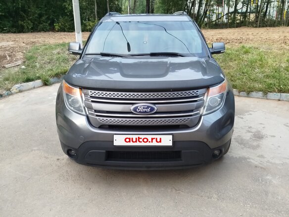 2013 Ford Explorer V, серый