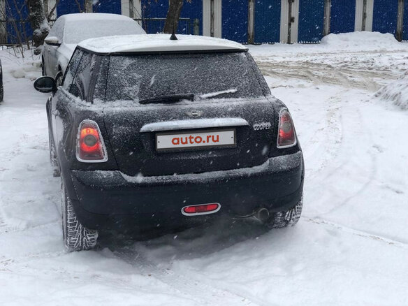 2007 Mini Hatch Cooper II (R56), чёрный - вид 7