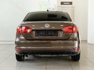 2013 Volkswagen Jetta VI, коричневый, 800000 рублей, вид 5