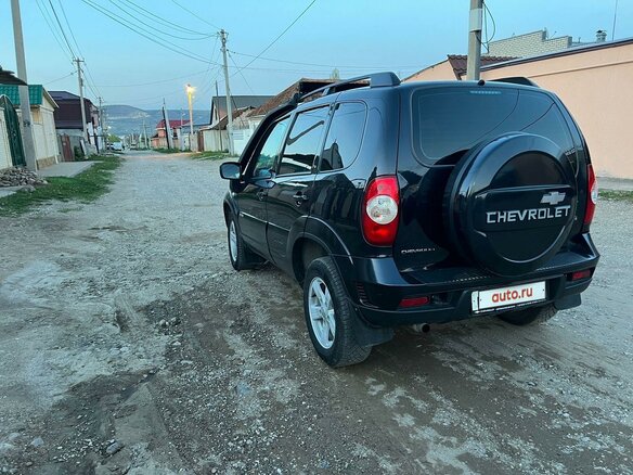 2017 Chevrolet Niva I Рестайлинг, чёрный - вид 4