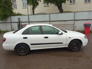 2004 Nissan Almera II (N16) Рестайлинг, белый, 330000 рублей, вид 3
