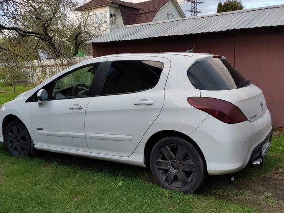 2010 Peugeot 308 I, белый, 820000 рублей - вид 3