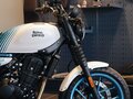 2026 Royal Enfield Guerrilla 450, синий, 559000 рублей - вид 2