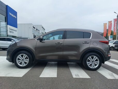 2017 Kia Sportage IV, коричневый, 1880000 рублей, вид 4