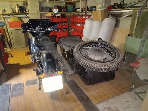 1961 Днепр К-750, чёрный