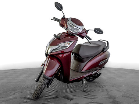 2025 Honda Activa 125, красный, 299900 рублей, вид 4