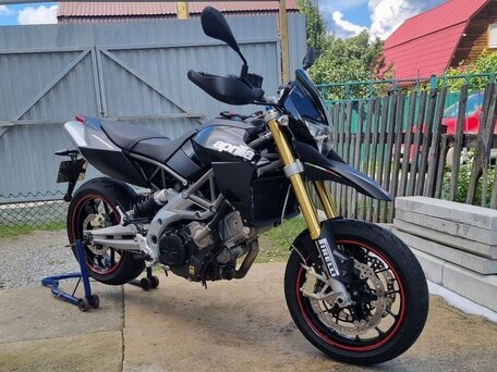 2008 Aprilia Dorsoduro 750, чёрный, 600000 рублей, вид 1