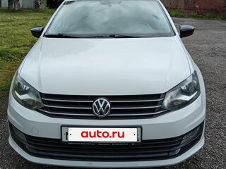 2017 Volkswagen Polo V Рестайлинг, белый, 1300000 рублей, вид 1