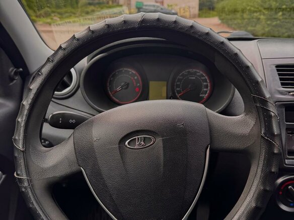 2015 Lada (ВАЗ) Kalina II, серебристый, 420000 рублей - вид 20