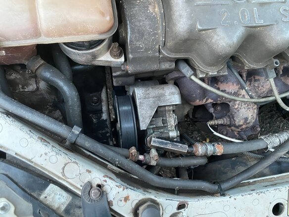 2001 Ford Focus I (North America), серебристый, 170000 рублей - вид 25