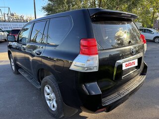 2013 Toyota Land Cruiser Prado 150 Series, чёрный, 2400000 рублей, вид 3