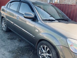2010 Kia Rio II Рестайлинг, серебристый, 593000 рублей, вид 4