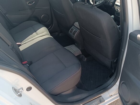 2012 Renault Fluence I, белый, 820000 рублей - вид 6