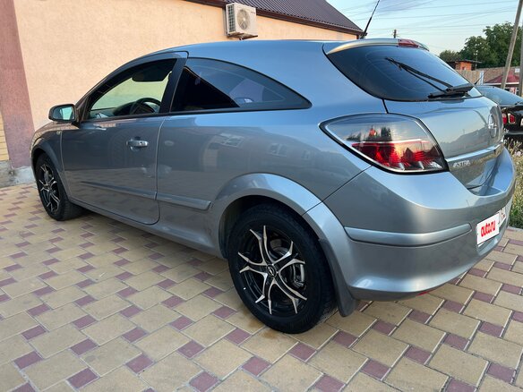 2008 Opel Astra GTC H Рестайлинг, серый, 670000 рублей - вид 10