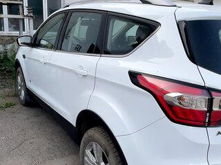 2017 Ford Kuga II Рестайлинг, белый, 1790000 рублей, вид 5