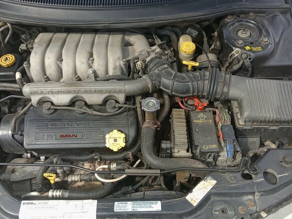 1998 Chrysler Stratus, чёрный, 350000 рублей - вид 11