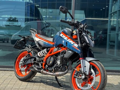 2025 KTM 390 Duke, синий, 699000 рублей, вид 1