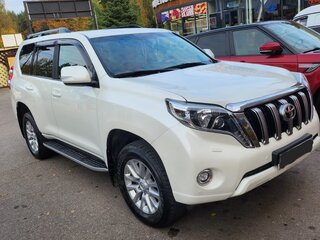 2016 Toyota Land Cruiser Prado 150 Series Рестайлинг 1, белый, 3450000 рублей, вид 3