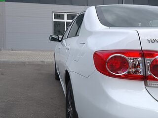 2010 Toyota Corolla X (E140, E150) Рестайлинг, белый, 970000 рублей, вид 4