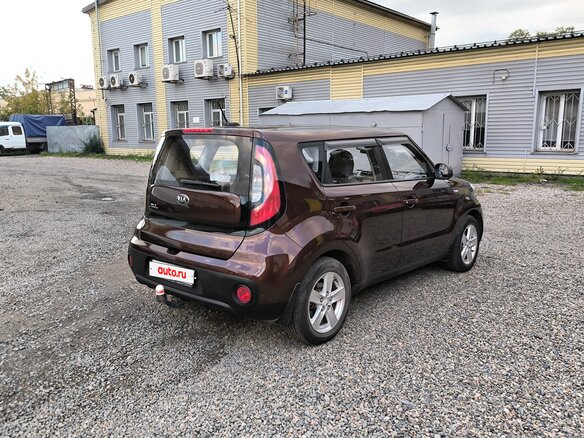 2018 Kia Soul II Рестайлинг, коричневый, 1190000 рублей - вид 2