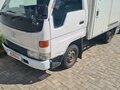 1999 Toyota Dyna, белый, 580000 рублей