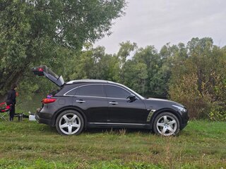 2013 Infiniti QX70, чёрный, 2500000 рублей, вид 3