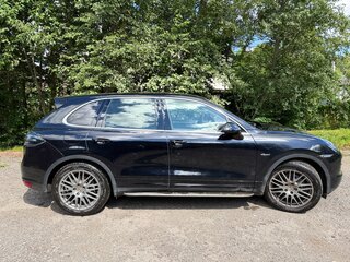 2012 Porsche Cayenne Diesel II (958), чёрный, 3600000 рублей, вид 5
