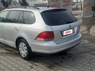 2009 Volkswagen Golf V, серебристый, 745500 рублей, вид 4