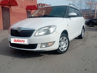 2010 Skoda Fabia II Рестайлинг, белый, 550000 рублей, вид 1