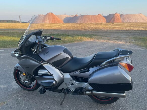 2003 Honda ST 1300, серебристый, 430000 рублей - вид 1