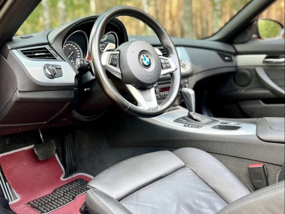 2009 BMW Z4 23i II (E89), красный, 2200000 рублей - вид 16