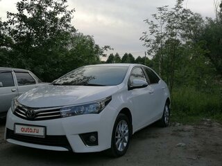 2014 Toyota Corolla XI (E160, E170, E180), белый, 1500000 рублей, вид 1