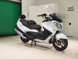 2013 Suzuki Burgman (SkyWave) 650, белый, 647000 рублей, вид 3