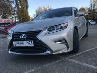 2017 Lexus ES 250 VI Рестайлинг, бежевый, 2900000 рублей, вид 1
