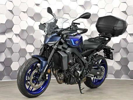 2024 Yamaha MT-09 (FZ-09), синий, 1299000 рублей, вид 2
