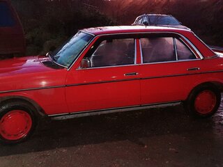 1983 Mercedes-Benz W123 200 4-speed, красный, 700000 рублей, вид 1