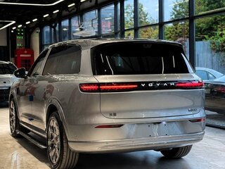 2026 Voyah Taishan X8, серебристый, 7290000 рублей, вид 3