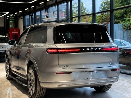 2026 Voyah Taishan X8, серебристый, 7200000 рублей, вид 3