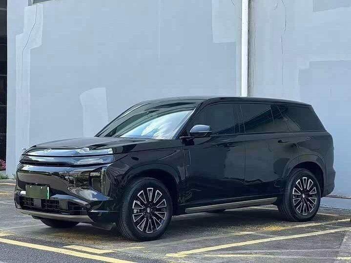 Открыть фотографии: GAC Trumpchi S7 I