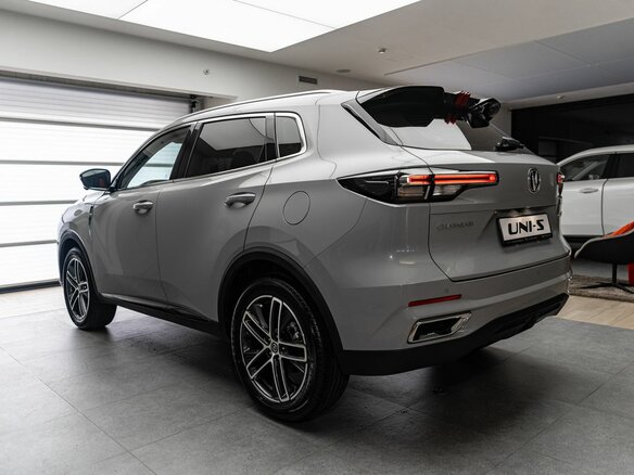 2024 Changan UNI-S I, серый, 3099900 рублей - вид 4