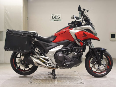 2022 Honda NC 750X, красный, 900000 рублей, вид 1
