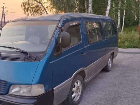 2000 SsangYong Istana, синий, 290000 рублей, вид 1