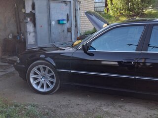 1995 BMW 7 серии 728i III (E38), чёрный, 950000 рублей, вид 2