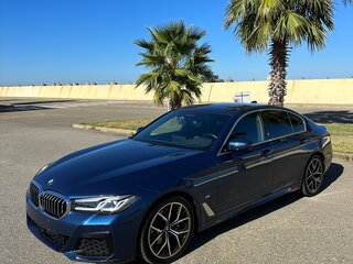 2020 BMW 5 серии 530i VII (G30/G31/G38) Рестайлинг, синий, 5700000 рублей, вид 2