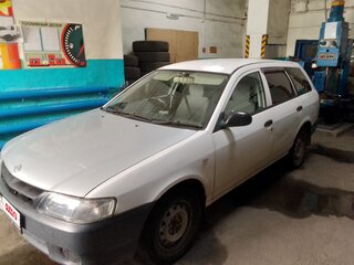2000 Nissan AD II, белый, 400000 рублей, вид 1