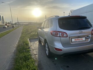 2011 Hyundai Santa Fe II Рестайлинг, серебристый, 800000 рублей, вид 4