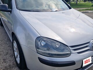 2004 Volkswagen Golf V, серебристый, 620000 рублей, вид 2