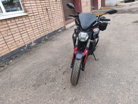 2016 Yamaha MT-07 (FZ-07), красный, 650000 рублей, вид 4