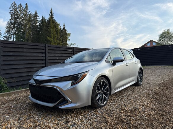2019 Toyota Corolla XII (E210), серебристый, 1325000 рублей