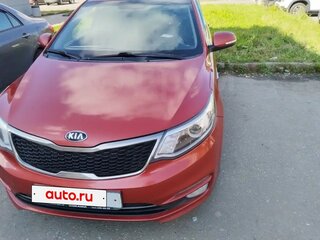 2015 Kia Rio III Рестайлинг, красный, 900000 рублей, вид 5